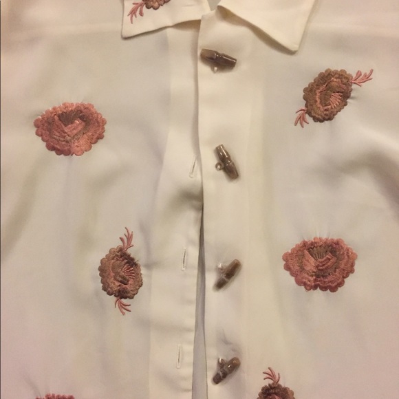 Perceptions floral blouse - Picture 2 of 7